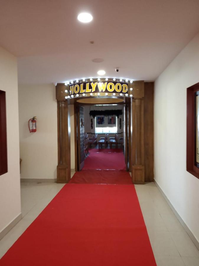 Cinemascope An Apart Hotel Ченнаї Екстер'єр фото