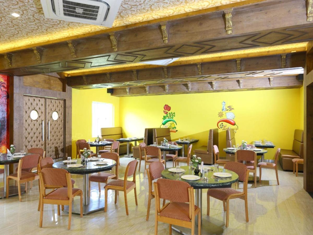 Cinemascope An Apart Hotel Ченнаї Екстер'єр фото