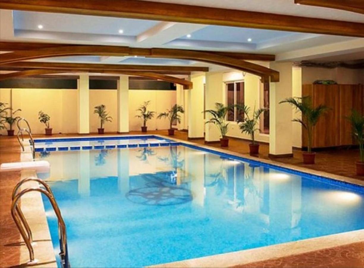 Cinemascope An Apart Hotel Ченнаї Екстер'єр фото
